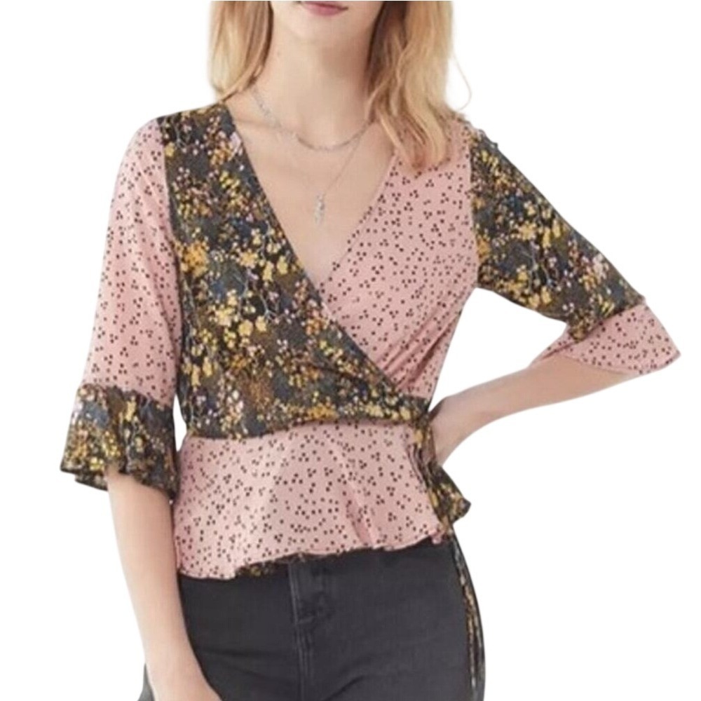 Urban Outfitters Wrap Blouse Size Small Mixed Print Floral Boho Hippie‎ Top